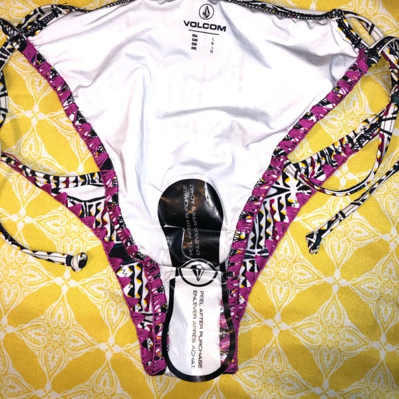 🌴Volcom Women's Nomad Tide Skimpy Bikini Bottom - Picture 5 of 7